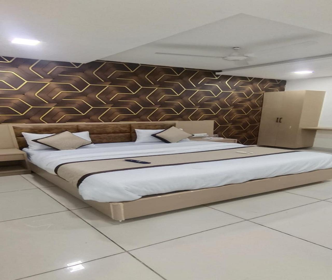 Hotel Nest View Ahmedabad Exterior photo